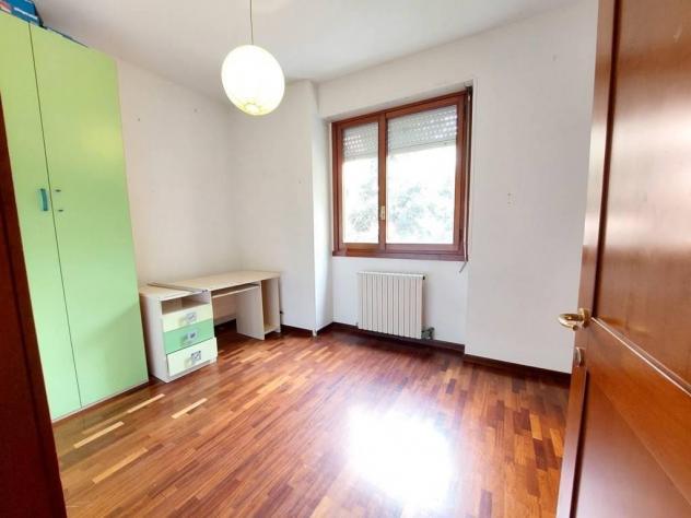 MONZA PARCO - Ottimo quadrilocale affacciato nel verde con cantina e box doppio - Foto 11