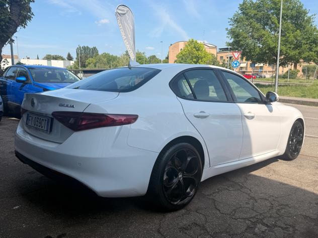 Alfa Romeo Giulia 2.2 Turbodiesel 160 CV AT8 Executive - Foto 5