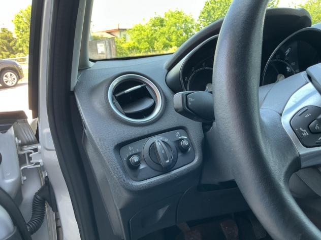 Ford Fiesta 1.4 GPL Neopatentati - Foto 10