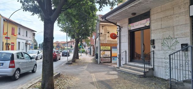 Venta Negozio(Muri) a Bareggio.