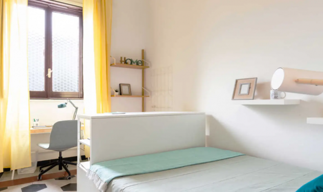 Ampia Stanza 16mq in Appartamento Ristrutturato a Nuovo – 4° Piano Luminoso - Foto 3