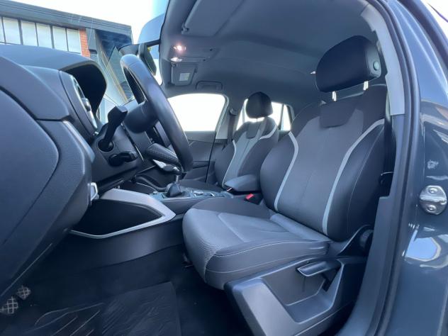Audi Q2 30 TDI Admired - Foto 5