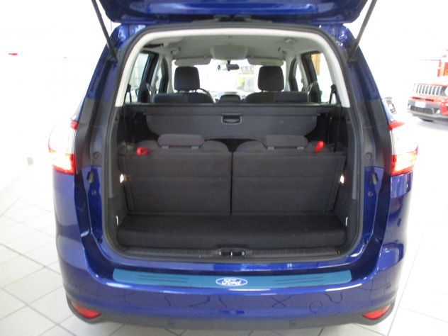 Ford Grand C-Max "7 POSTI" 1.5 TDCi (120CV) TITANIUM - Foto 9