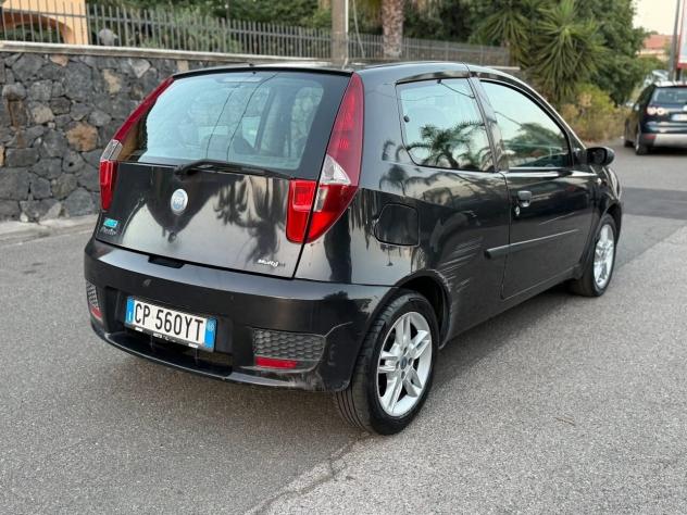 Fiat Punto 1.3 Multijet 16V 3 porte Dynamic - Foto 2