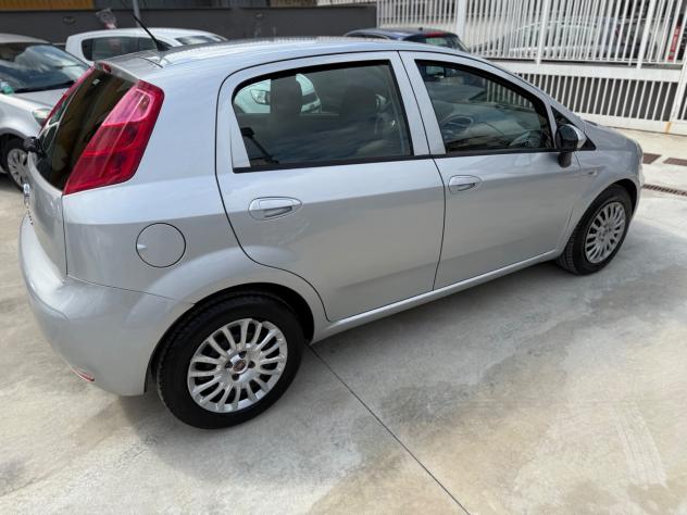 Fiat Punto 1.3 MJT II S&S 95 CV 5 porte Street - Foto 6