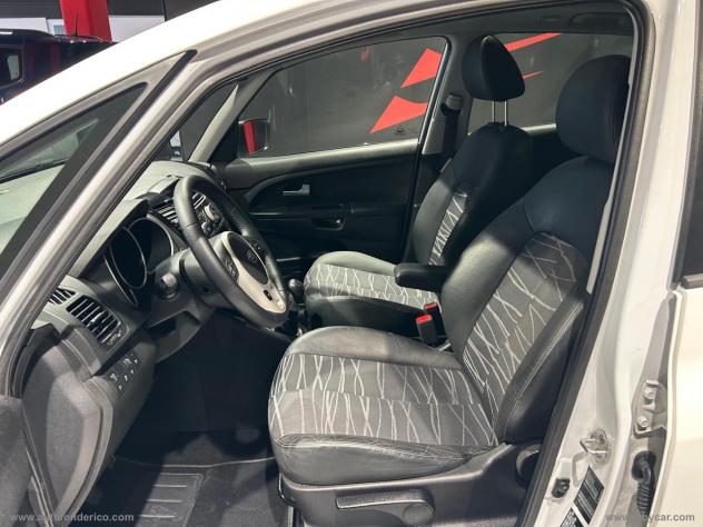 KIA Venga 1.6 CRDi VGT TX - Foto 3