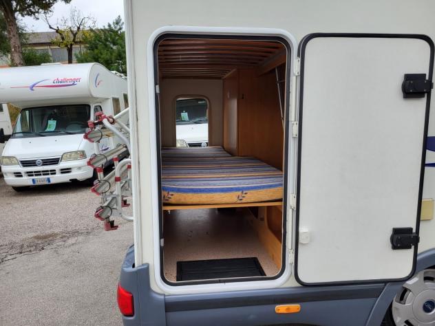 CAMPER CHALLENGER FORD MANSARDATO 6 POSTI LETTI CASTELLO CLIMATIZZATORE GENERALI - Foto 6