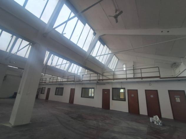 Immobile di 650 m² con 4 locali in affitto a Zola Predosa - Foto 15