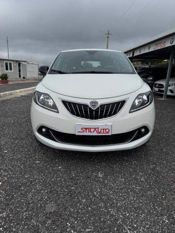 Lancia Ypsilon 1.0 FireFly 5 porte S&S Hybrid Gold Plus - Foto 5