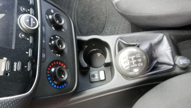 Fiat Punto Evo 1.3 Mjt 75 CV DPF 5 porte S&S Dynamic - Foto 9