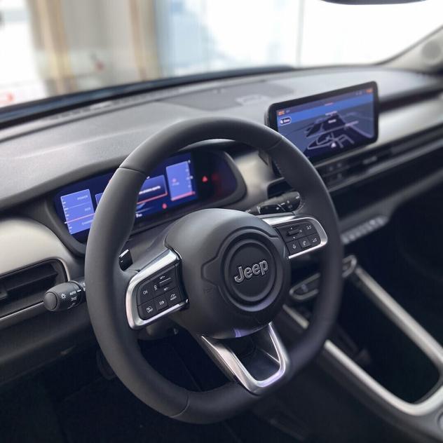 Jeep Avenger Summit 1.2 hybrid 110cv Km0 |tetto + sedili in pelle elettrici| - Foto 8