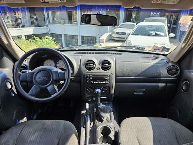Jeep Cherokee Cherokee 2.5 crd Sport - Foto 8