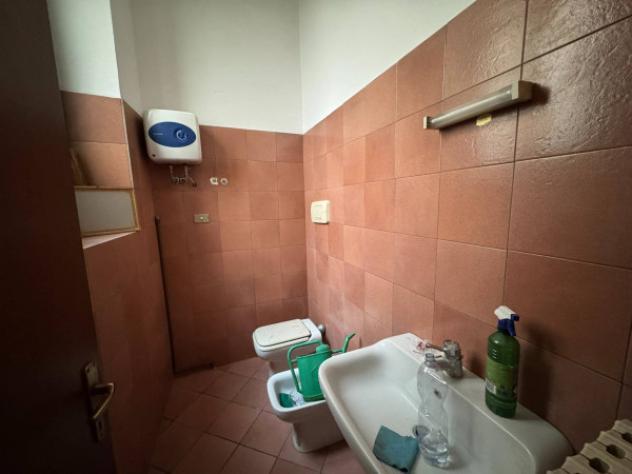 Immobile di 95 m² con 2 locali in affitto a Seregno - Foto 12