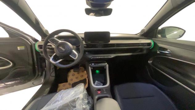 Jeep Avenger e-Hybrid 1.2 MHEV e-Hybrid Turbo Summit - Foto 7