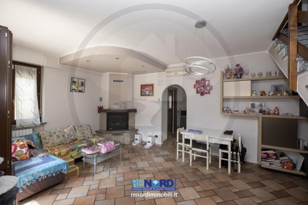 RIF. CC6246 - GERENZAGO - Bifamiliare di 5 locali e doppi servizi. Box doppio e giardino. - Foto 9
