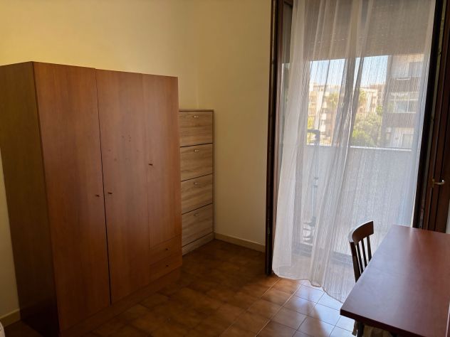 3 camere per studentesse (Zona Obelisco/Porta Napoli) - Foto 8