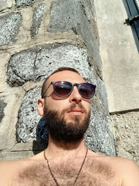 Alla ricerca di un compagno di viaggio...per la vita. Tel:3515861586