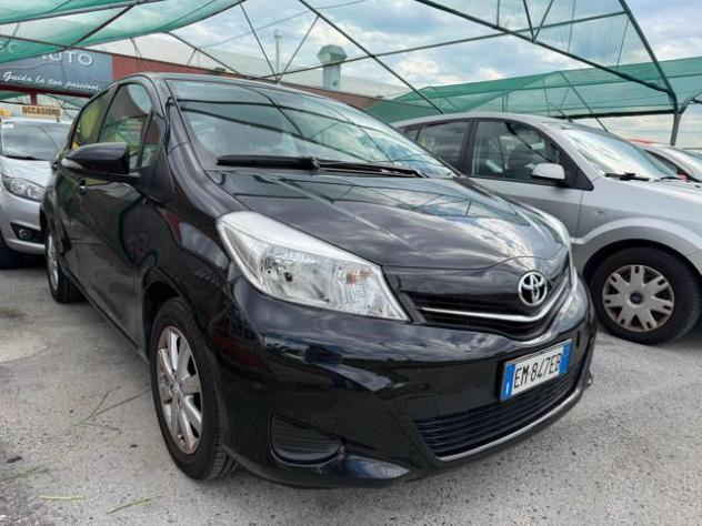 TOYOTA Yaris 1.0 5 porte Lounge rif. 23999673 - Foto 2