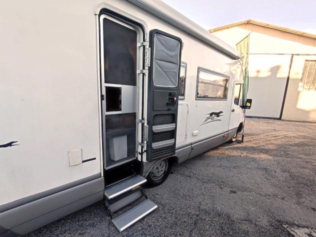MOTORHOME LAIKA DUCATO BASCULANTE DOPPIA DINETTE 7 POSTI CLIMA WEBASTO CAMPER GENERALI USATI 506 - Foto 5