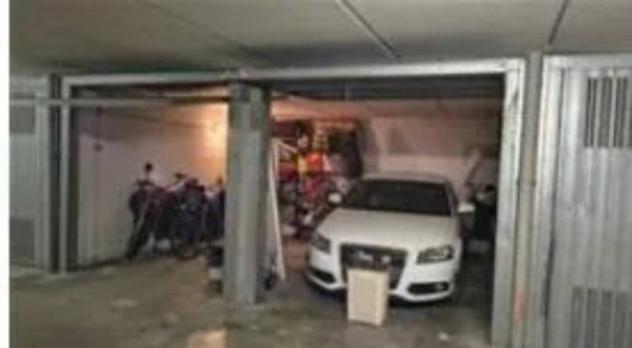 Immobile in asta di 95 m², box auto in vendita a Carate Brianza - Foto 4