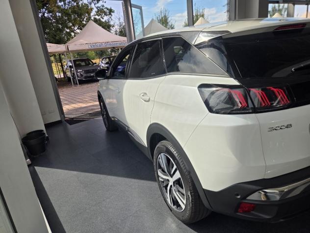 PEUGEOT 3008 2ª serie 3008 Hybrid 136 e-DCS 6 Allure Pack - Foto 4