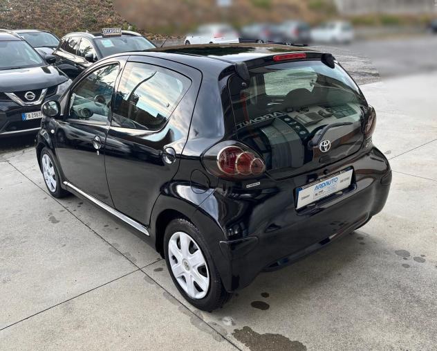 Toyota Aygo 1.0 Vvt-i 5 porte 69 cv Clima - Foto 8