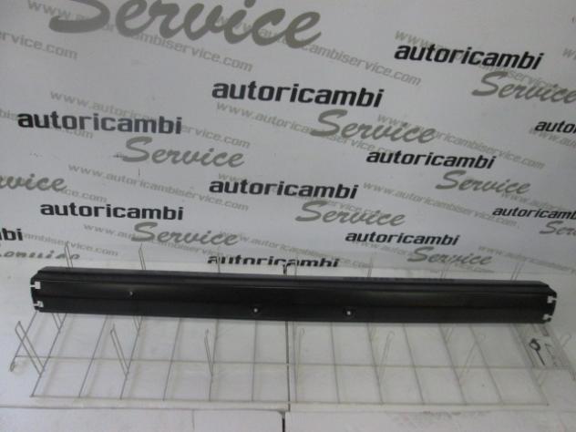 1623134 PARAURTI ANTERIORE CENTRALE CON FORI FORD FIESTA 1.1 B 3P RICAMBIO NUOVO NERO