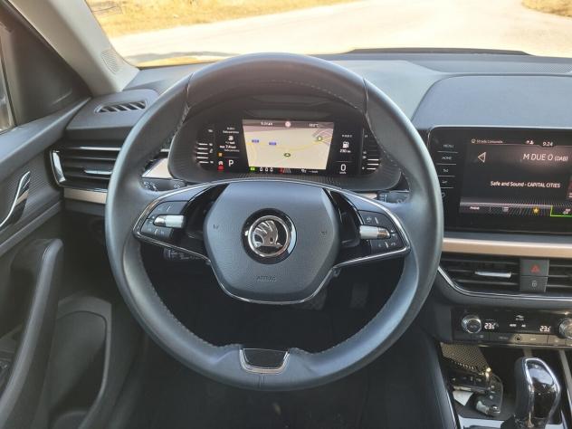 Skoda Kamiq 1.0 TSI 110 CV DSG Style - Foto 9