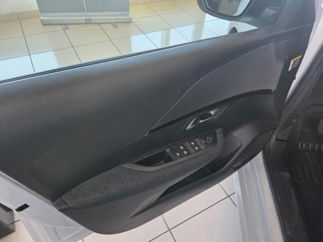 Peugeot 208 BUSINESS 100 CV NESSUN OBBLIGO FINANZIARIO - Foto 9
