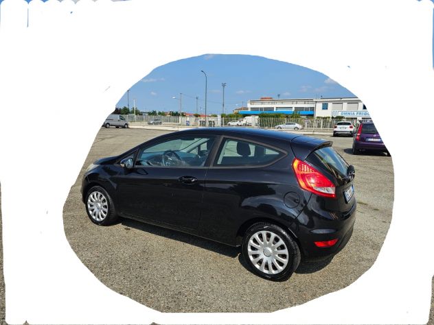 FORD FIESTA 6A SERIE anno 2011 gpl - Foto 5