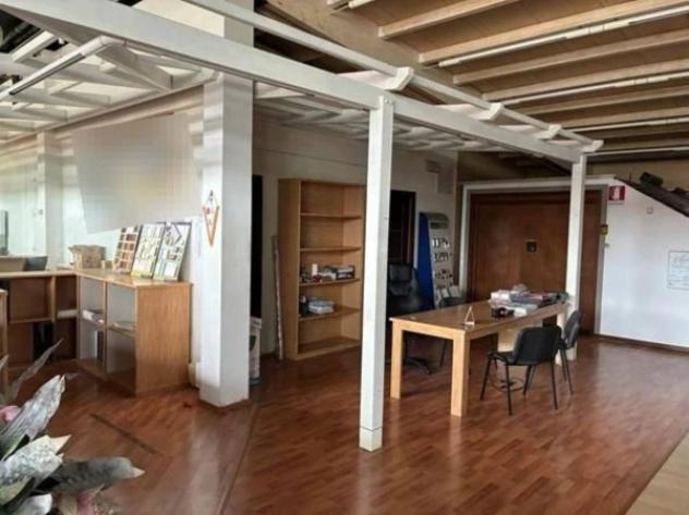 Immobile in asta di 204 m², box auto in vendita a Calci - Foto 11