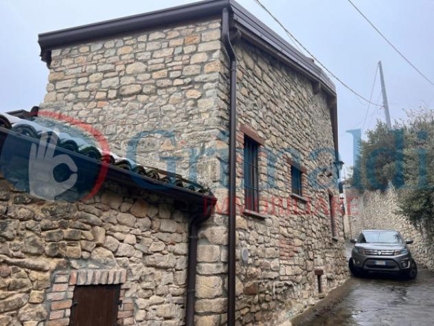 Casa indipendente di 122 m² con 5 locali e posto auto in vendita a Colli Verdi - Foto 2