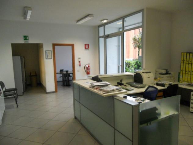 Immobile di 950 m² con più di 5 locali in affitto a Rho - Foto 2