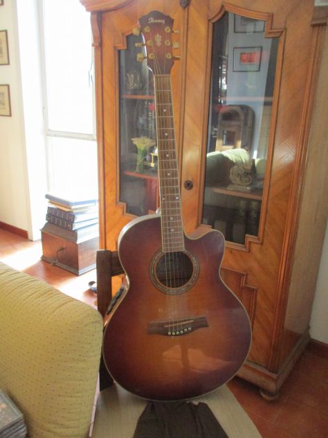 4 CHITARRE IN VENDITA (1OVATION 1IBANEZ 1WASHBURN 1PEAVEY) - Foto 4