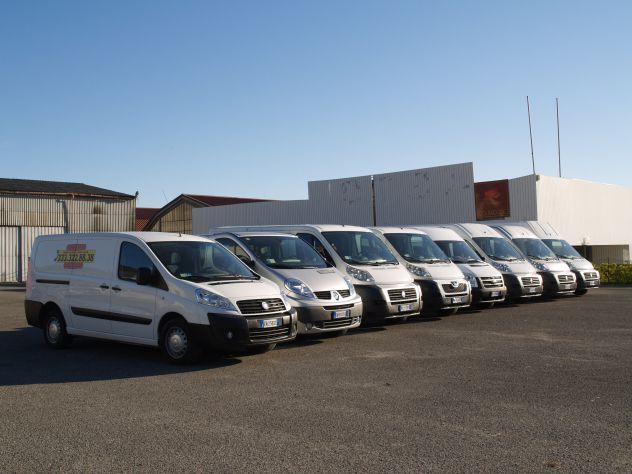 TUTTOGARE RENT : noleggia: Auto - Van - Furgoni e Noveposti a Massa Carrara (MS)