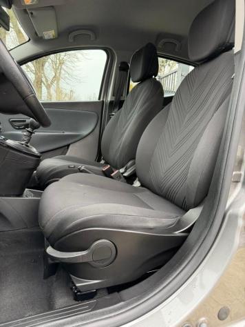 Lancia Ypsilon 1.0 FireFly 5 porte S&S Hybrid Gold Plus PREZZO REALE - Foto 9