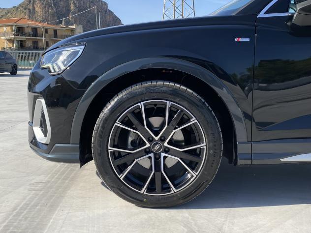 Audi Q3 SPB S line interno ed esterno 2.0 TDI 150CV S-Tronic 35 - Foto 8
