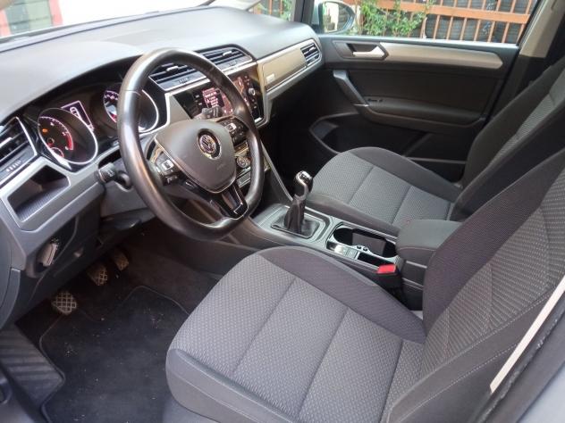 Volkswagen Touran 2.0 TDI 150 CV SCR Business BlueMotion Technology - Foto 9