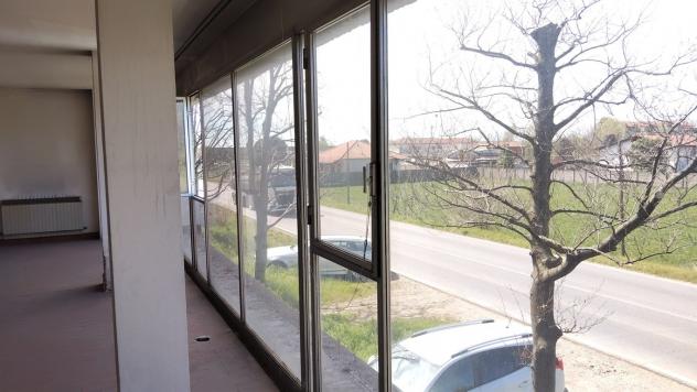PORZIONE DI CAPANNONE A DESINAZIONE D'USO TERZIARIA DISPOSTO SU DUE LIVELLI. SUPERFICIE MQ 520 CALPESTABILI. - Foto 8