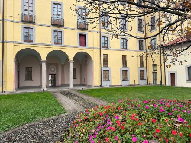 Muggiò: affascinante ampio appartamento in palazzo nobiliare del 1700 - Foto 3