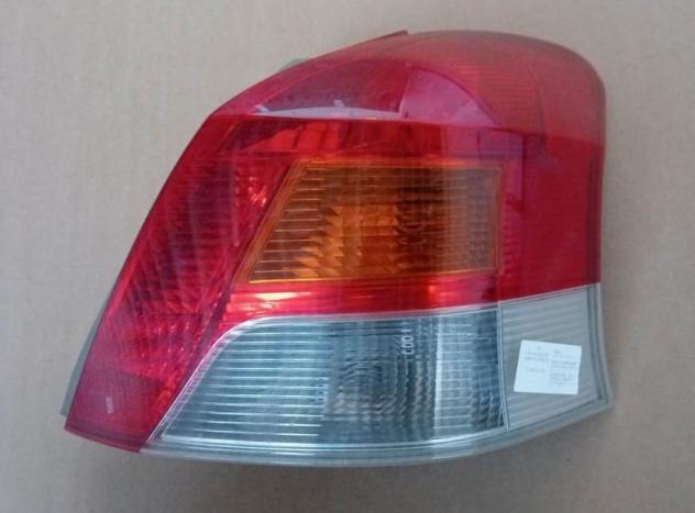 FANALE POSTERIORE DESTRO CON FANALE ARANCIO. 999-U1292813 Parti elettriche  Fanaleria  Fanali  Fanale post. dx. TOYOTA - YARIS - 01-02-2009 - 01-10-20