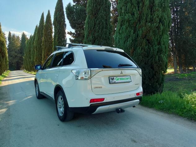 Mitsubishi Outlander 2.2 DI-D 4WD Intense - Foto 3