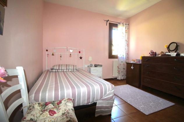APPARTAMENTO DI 85 MQ CON TERRAZZO E GARAGE CAT ENERGETICA B- GREVE IN CHIANTI - Foto 9