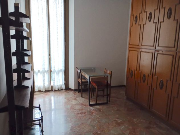Affitto stanza singola in trilocale a Milano, VIA FIUGGI - 650 € spese incluse - Foto 3