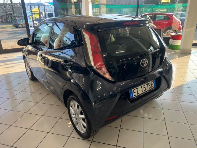 Toyota Aygo 1.0 VVT-i 69 CV 5 porte x-clusiv - Foto 6