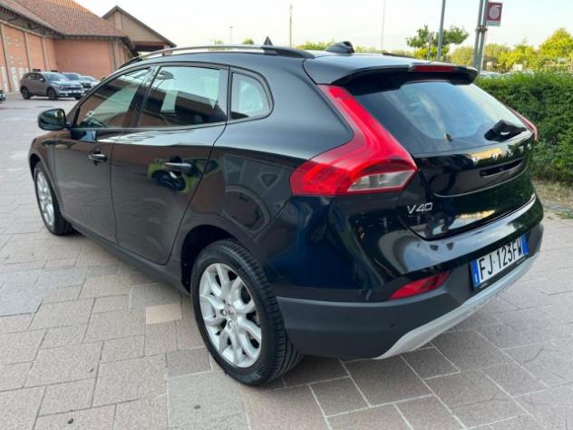 VOLVO V40 Cross Country D2 Geartronic Business rif. 23830348 - Foto 3