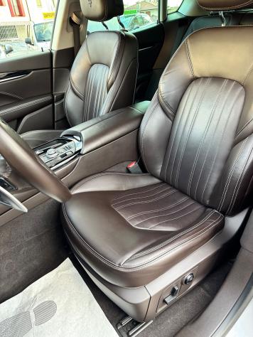 Maserati Levante 3.0d V6 250Cv AWD - Foto 8