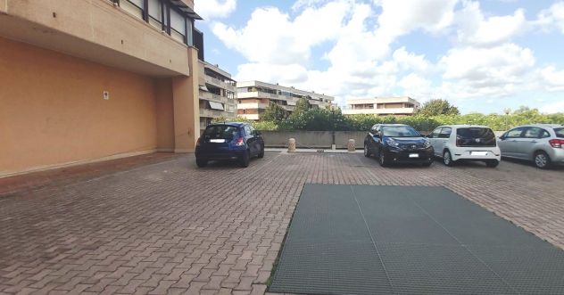 POSTO AUTO ESTERNO SCOPERTO MALAFEDE VIA CACINI