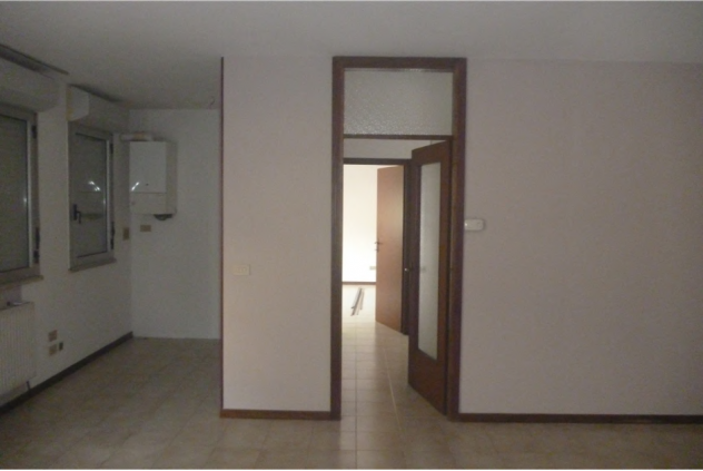 ASTA IMMOBILIARE CITTA’ DI VICENZA – QUADRILOCALE DI 83 MQ CON GARAGE - Foto 12