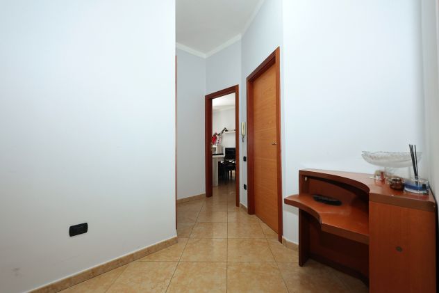 APPARTAMENTO AL CENTRO PER USO TRANSITORIO - Foto 10